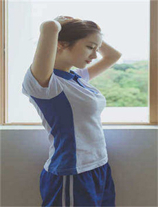 翁公的粗大挺进小婷的咪,免费观看美女裸身视频